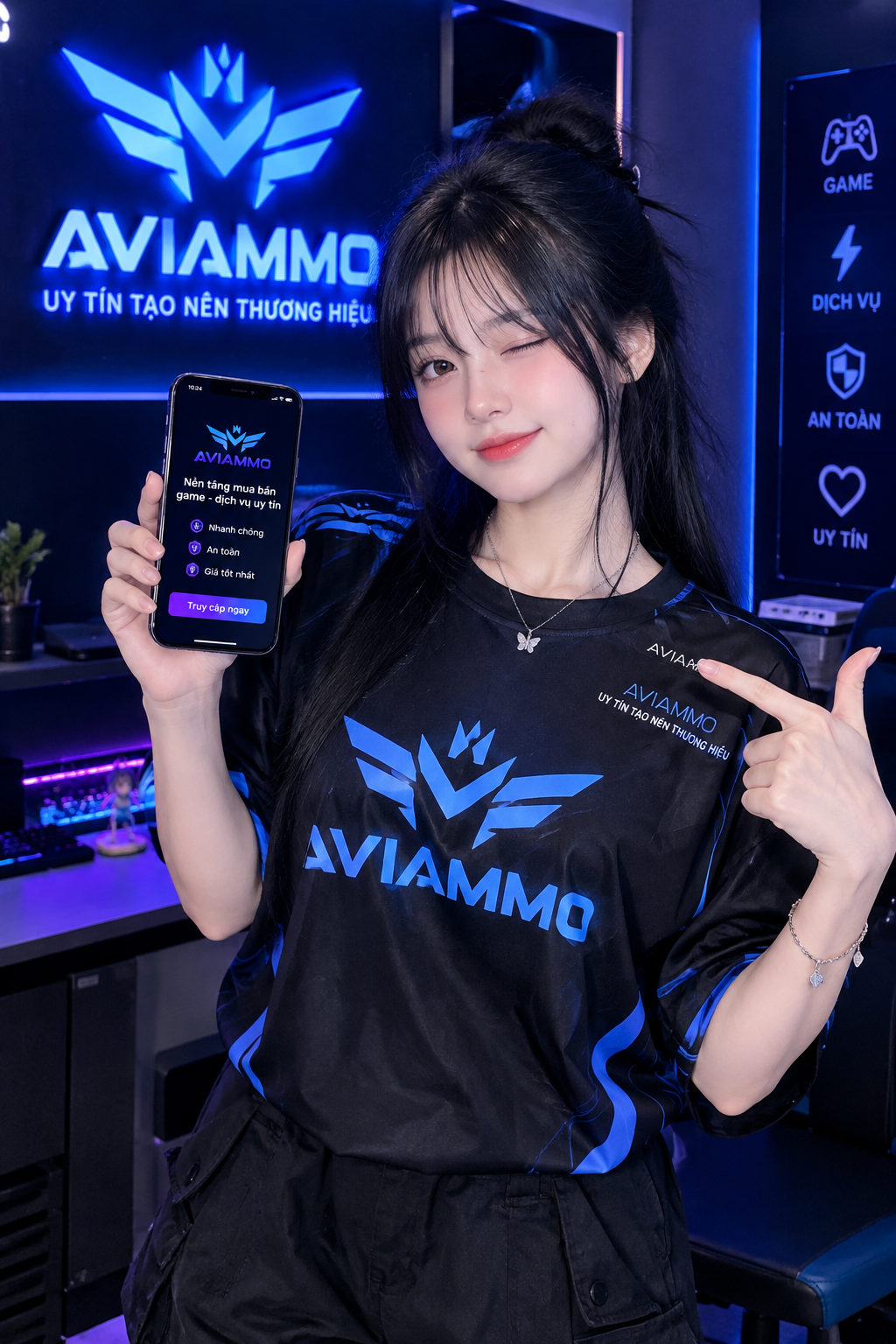 Nhân viên AVIAMMO mặc áo có logo AVIAMMO